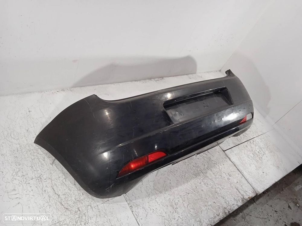 PARA-CHOQUES TRASEIRO FIAT GRANDE PUNTO 2005 - 2