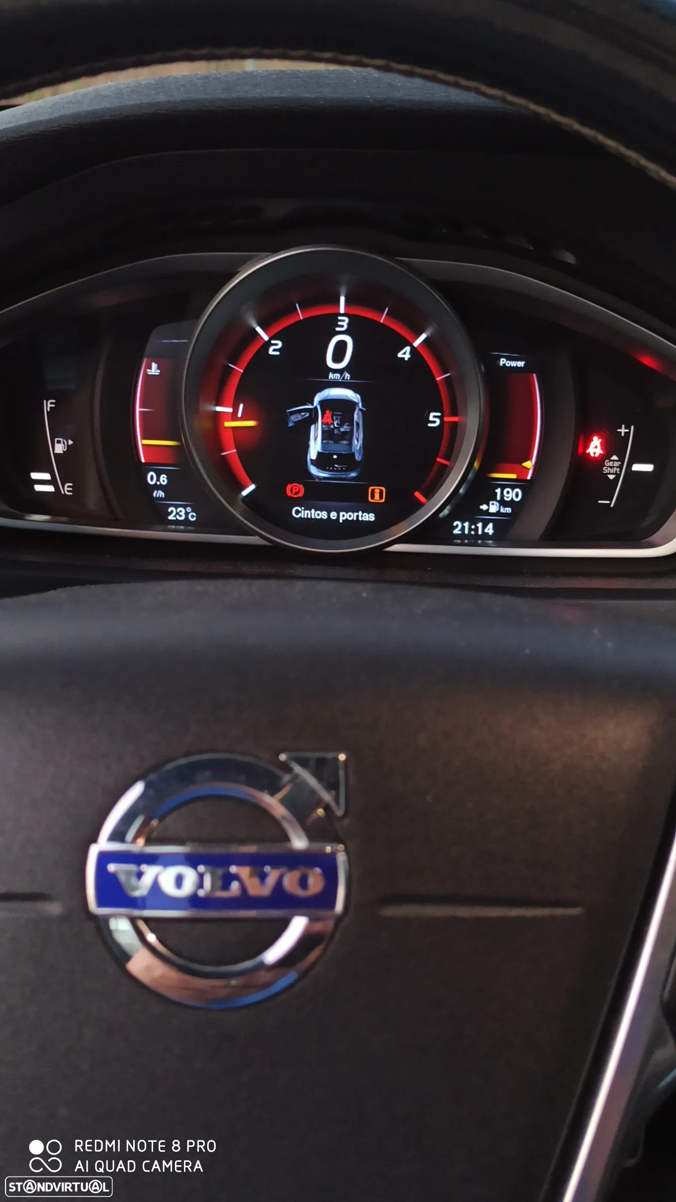 Volvo V40 2.0 D2 R-Design - 2