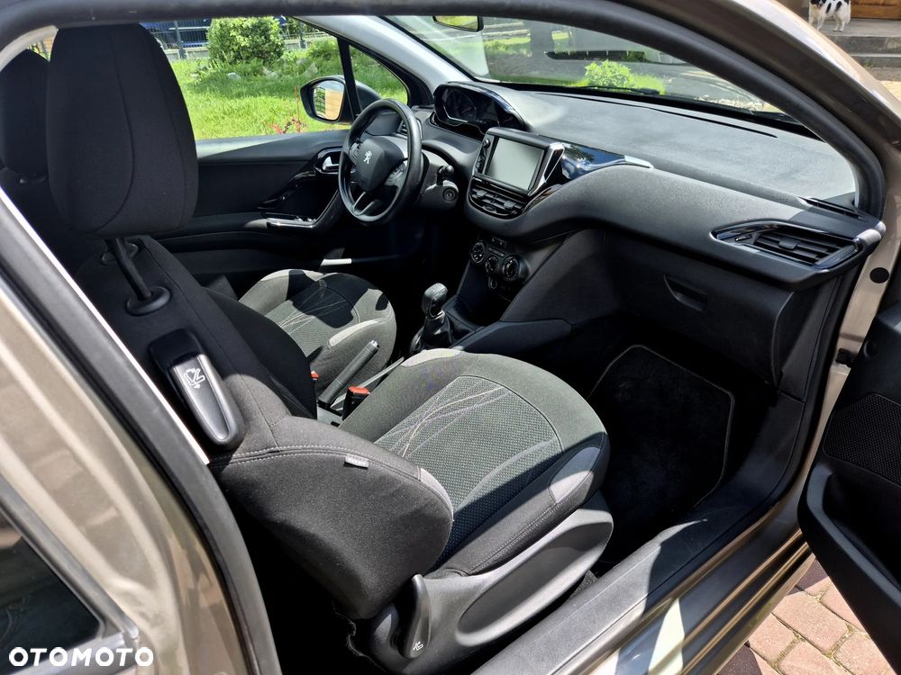 Peugeot 208 95 VTI Active - 8