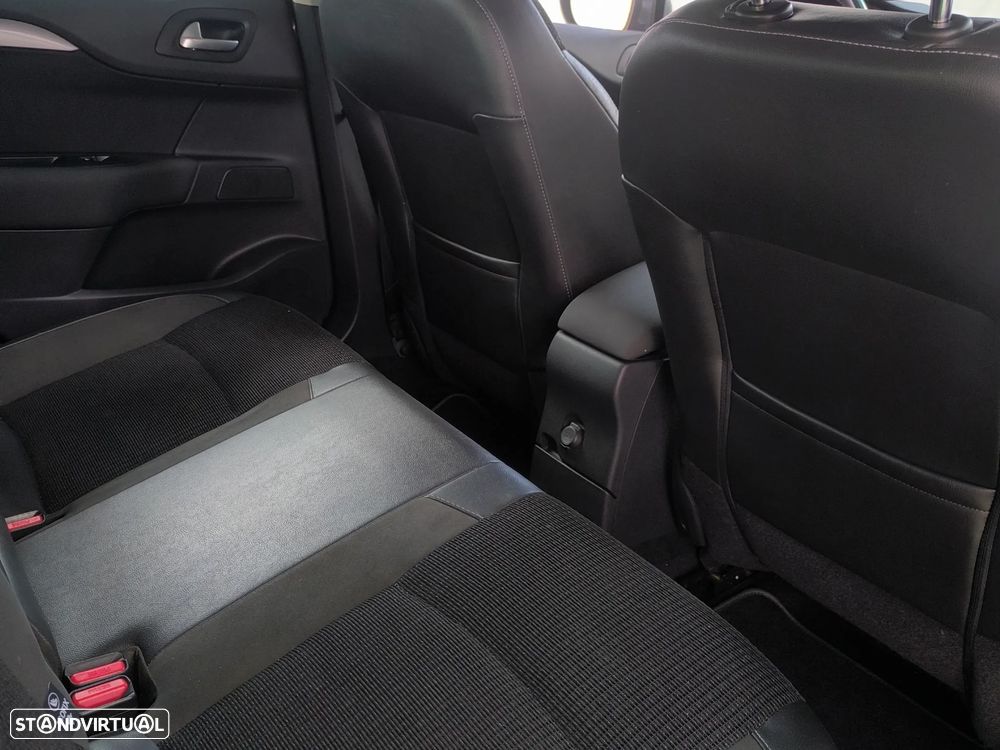 Citroën C4 1.6 BlueHDi Feel Edtion - 4
