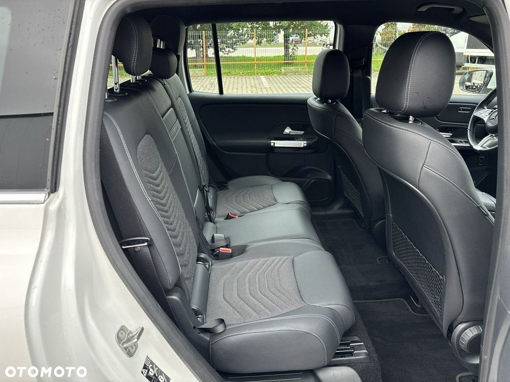 Mercedes-Benz EQB 250+ - 17