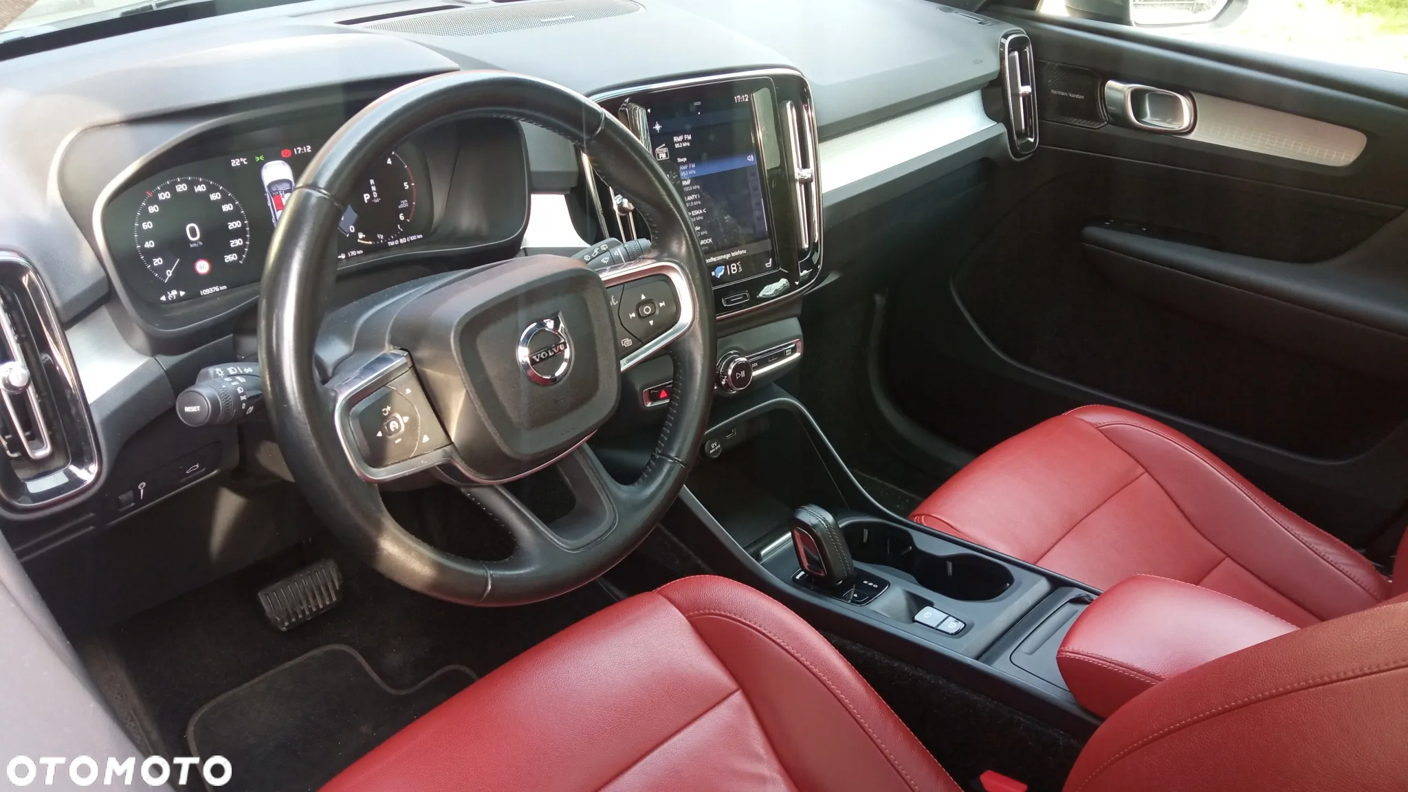 Volvo XC 40 D3 AWD Momentum Pro - 10