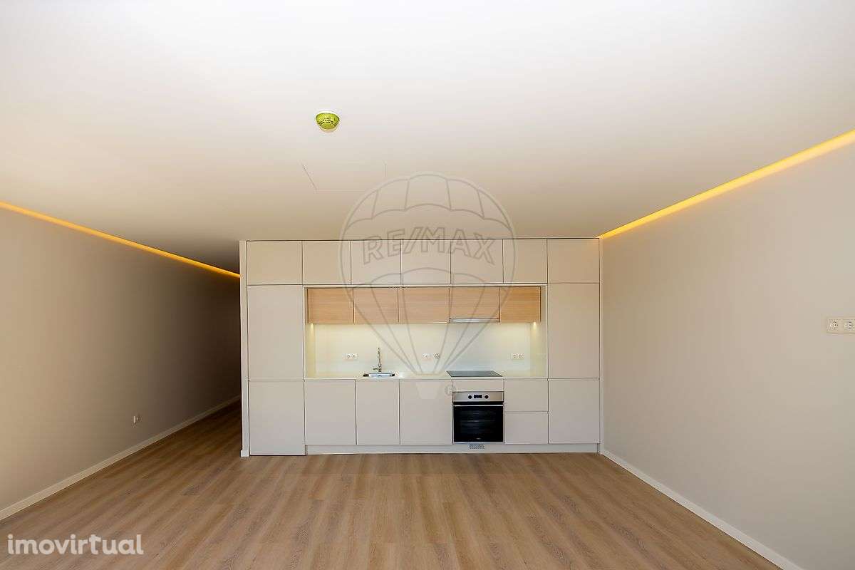 Apartamento T1 para arrendamento - Grande imagem: 2/13