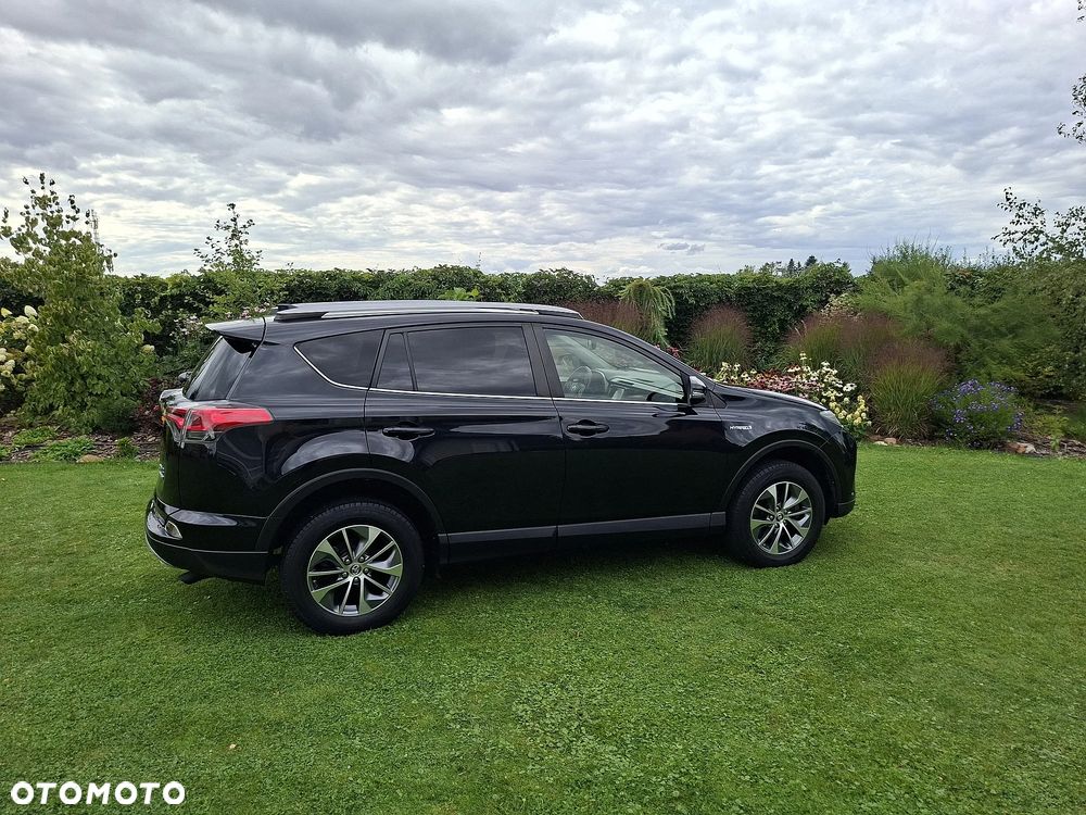 Toyota RAV4 - 9