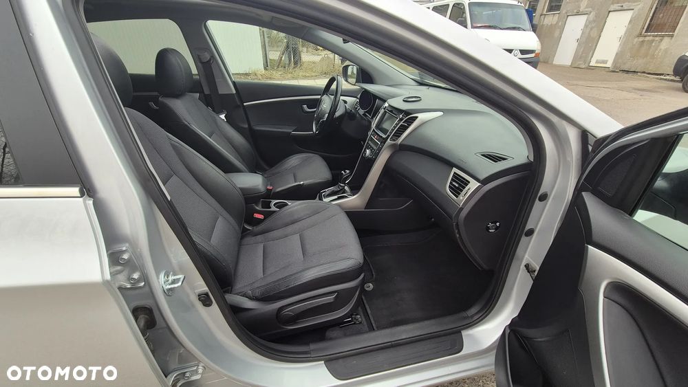 Hyundai i30 1.6 CRDI DCT Premium - 13
