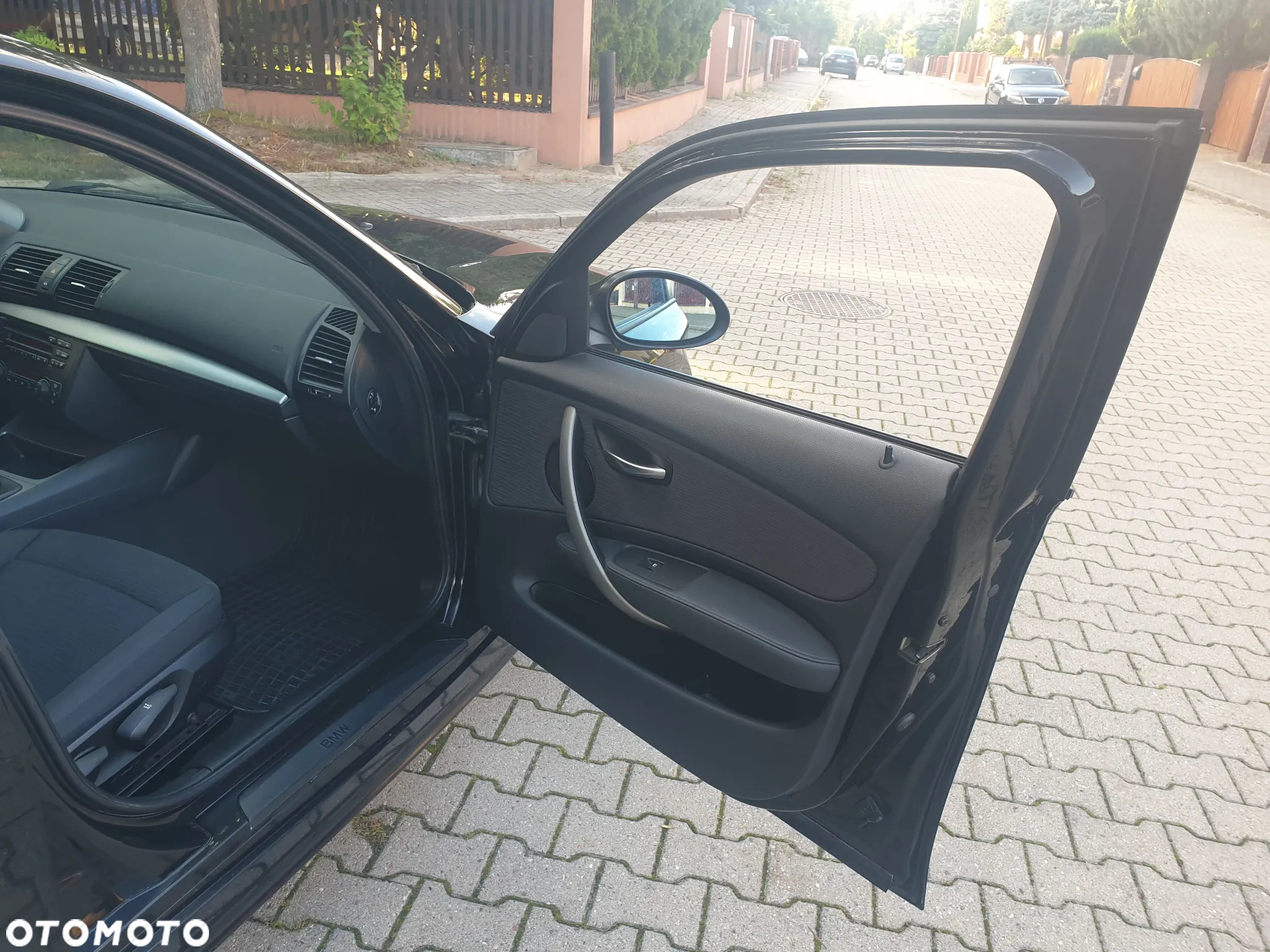 BMW Seria 1 120i - 15