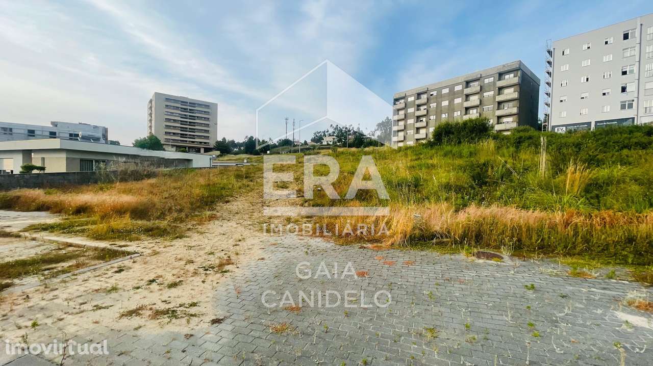 Excelente Terreno com 2 Frentes – Nascente/Poente - Grande imagem: 2/14