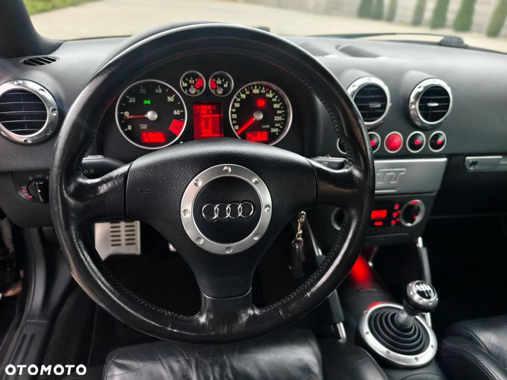 Audi TT Coupé 1.8 T - 10