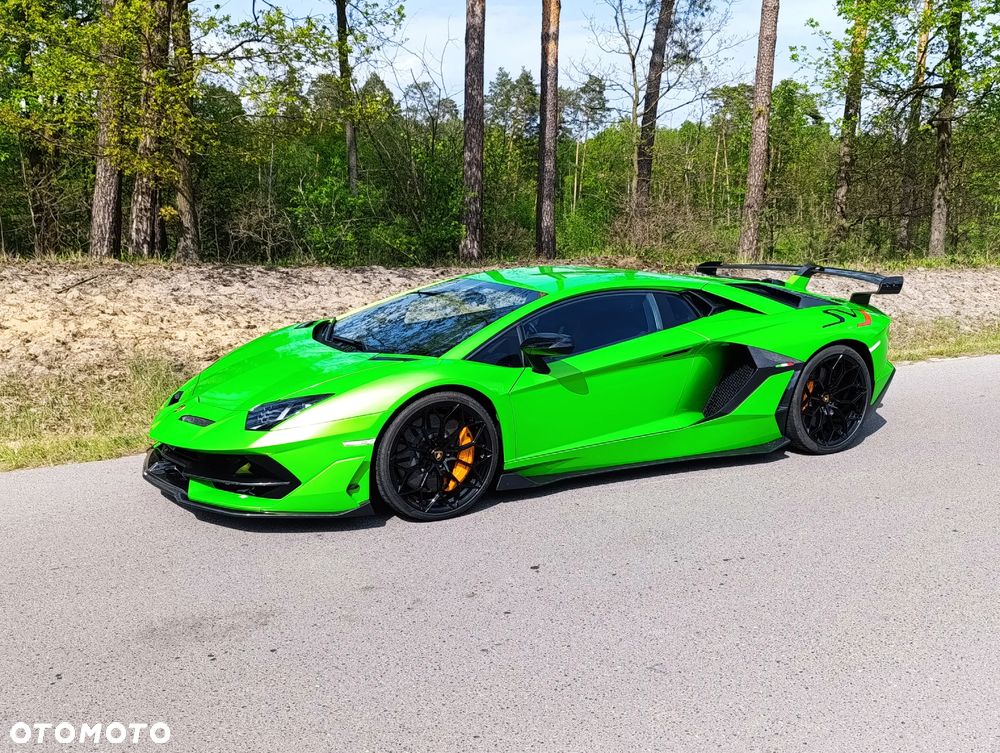 Lamborghini Aventador - 5