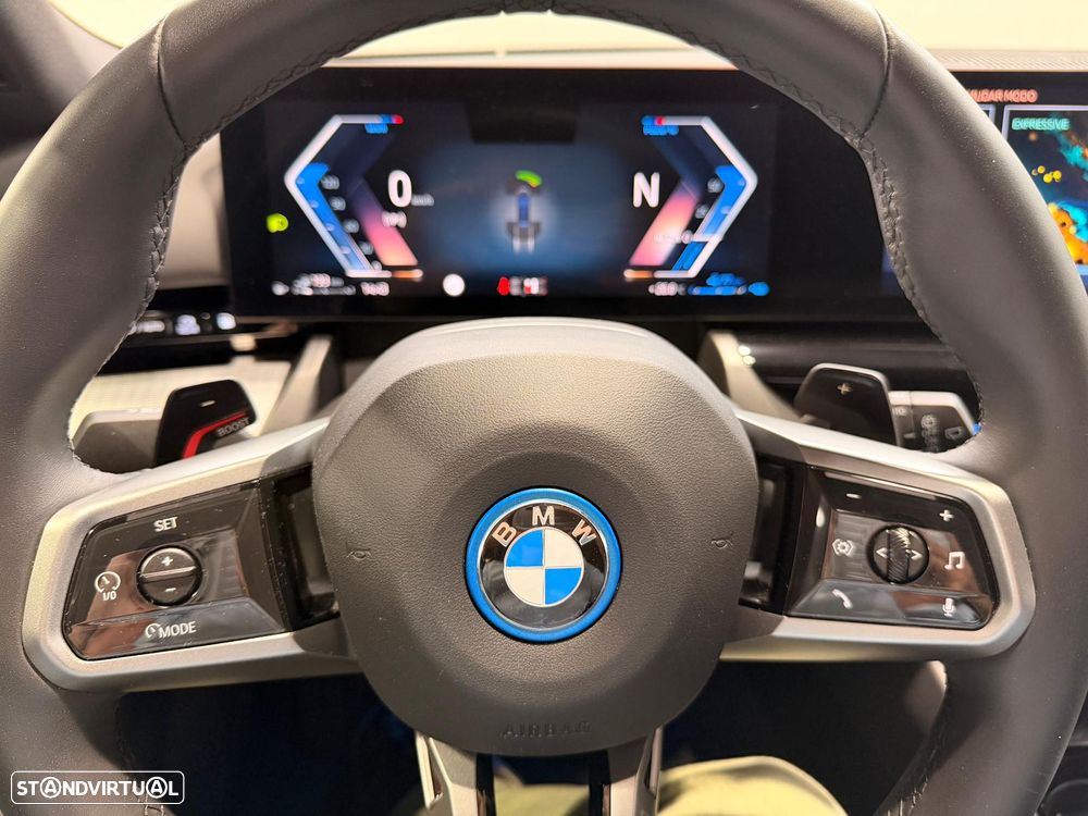 BMW 530 e Pack Desportivo M - 17
