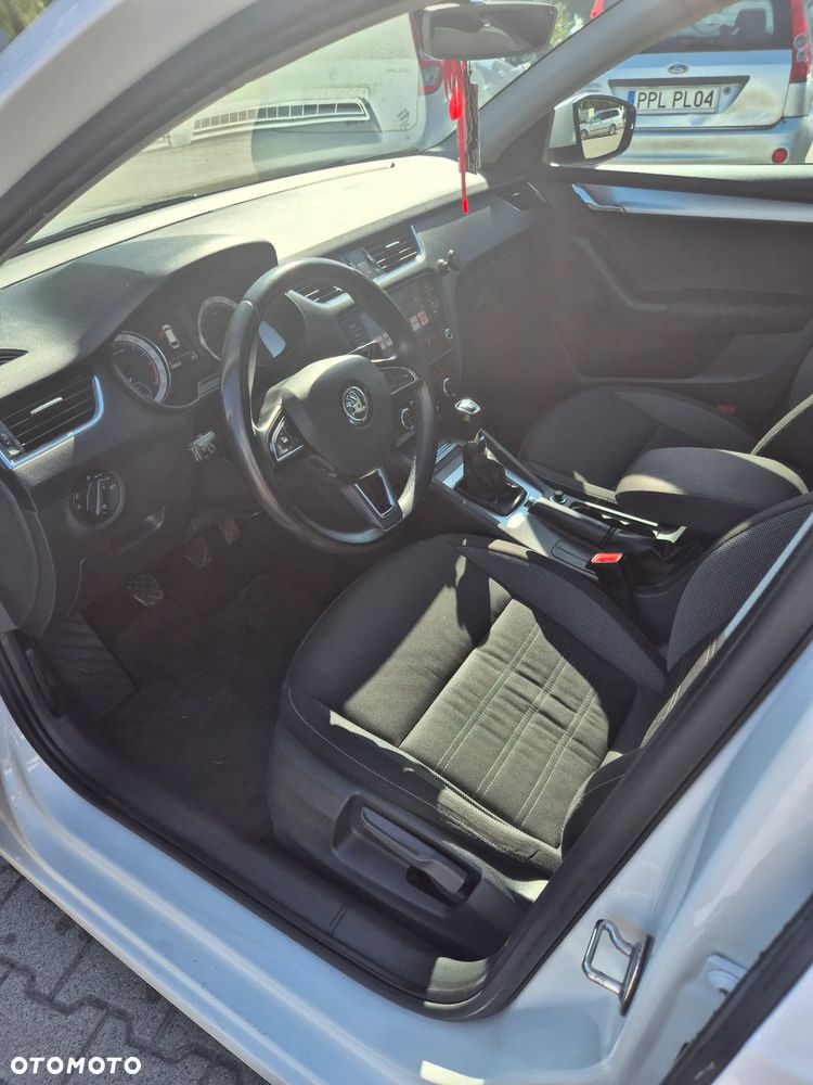Skoda Octavia 1.6 TDI Active - 8