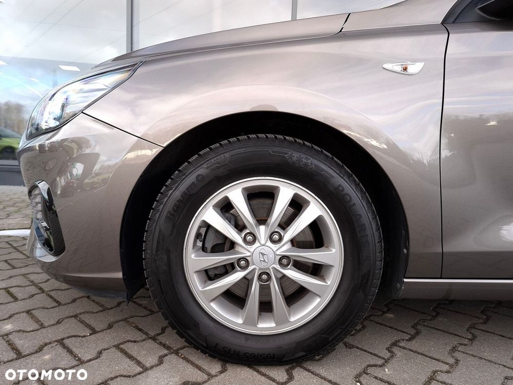 Hyundai i30 1.0 T-GDI Modern - 10