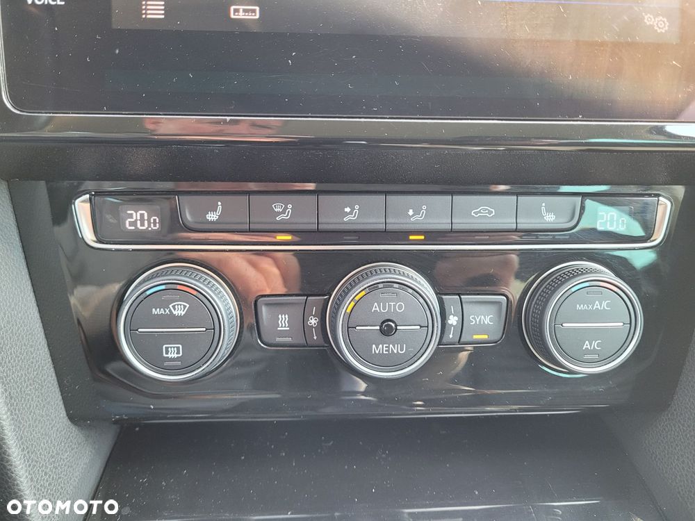 Volkswagen Passat 2.0 TDI BMT Highline DSG - 28