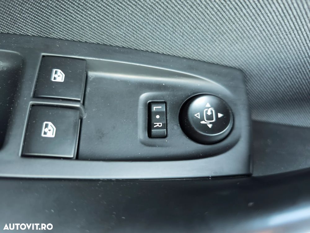 Opel Astra 1.6 D (CDTI) Start/Stop Dynamic - 25