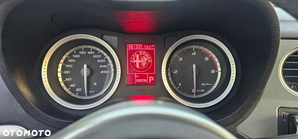 Alfa Romeo 159 1.9JTDM Q-Distinctive - 9