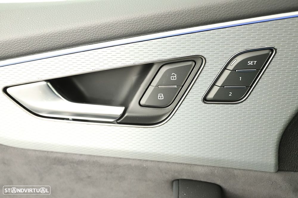 Audi Q8 55 TFSIe quattro Tiptronic - 21
