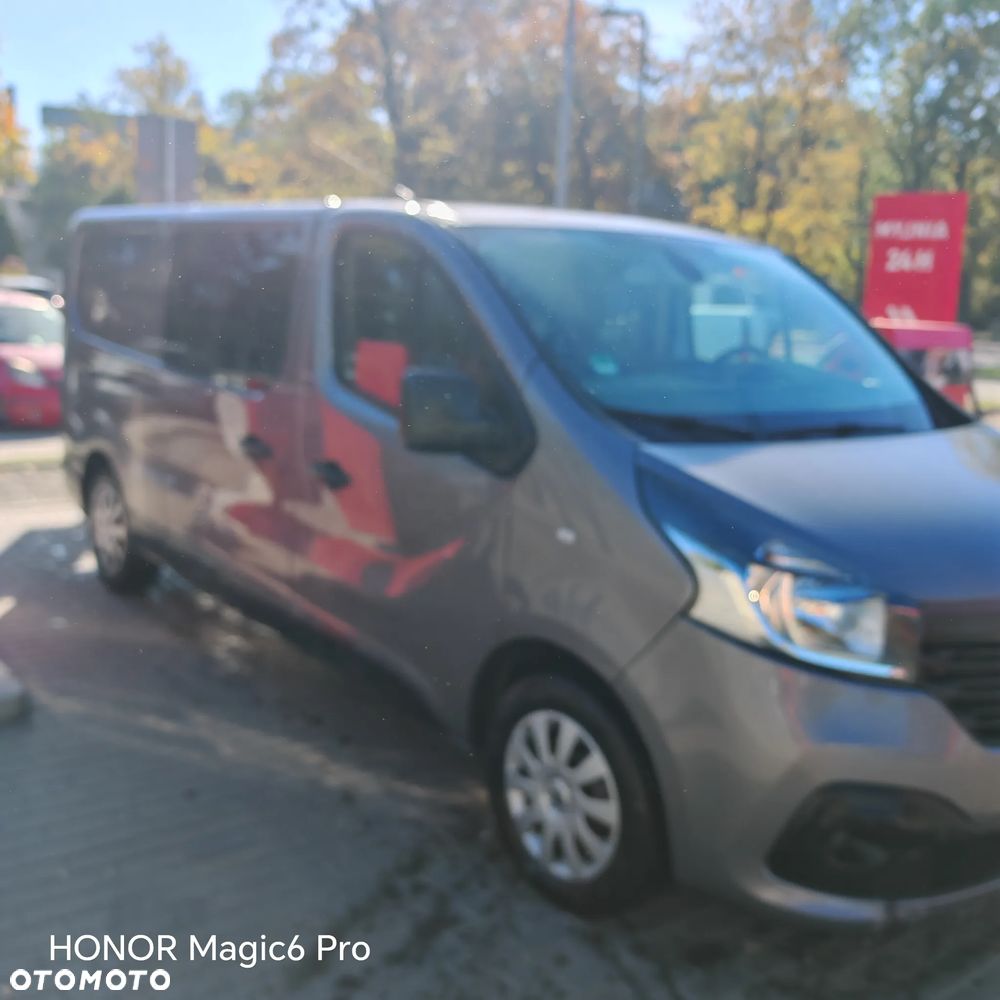 Renault Trafic 2015 photo 3