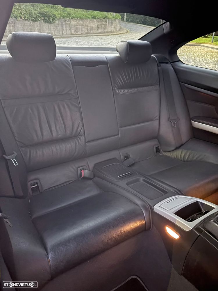 BMW 320 d Coupe Active - 6