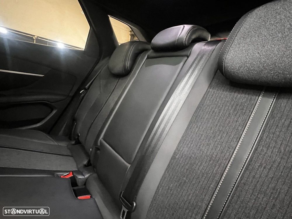 Peugeot 3008 1.5 BlueHDi GT Line - 31