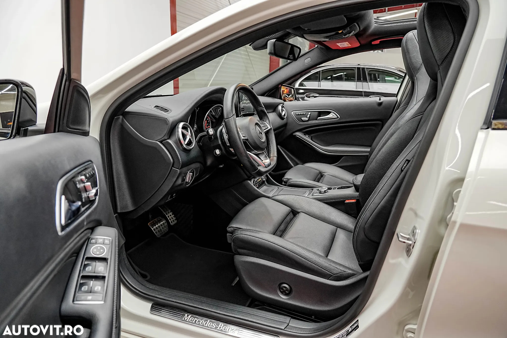 Mercedes-Benz A 160 7G-DCT Activity Edition - 4