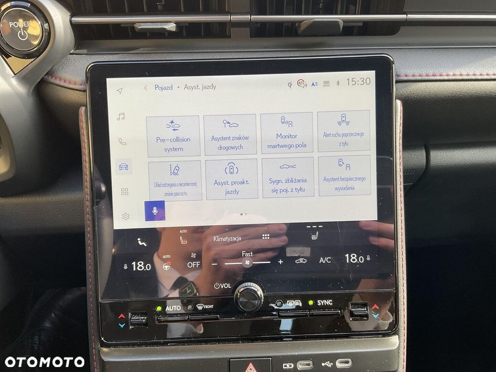 Lexus LBX 1.5 Hybrid Elegant - 28