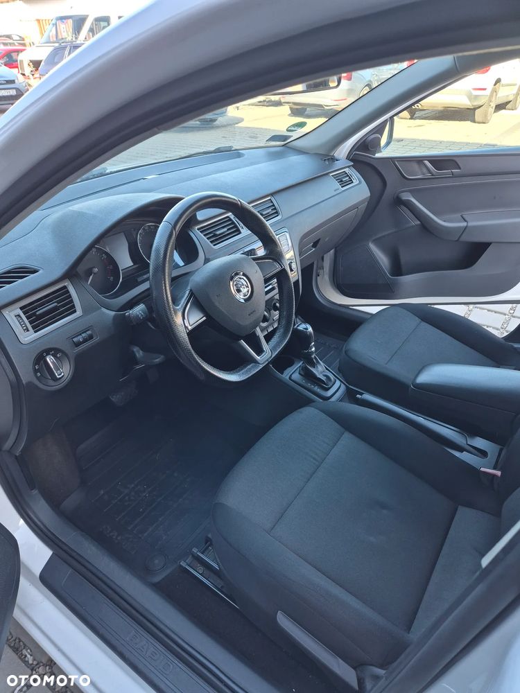 Skoda RAPID 1.2 TSI Active Max DSG - 6