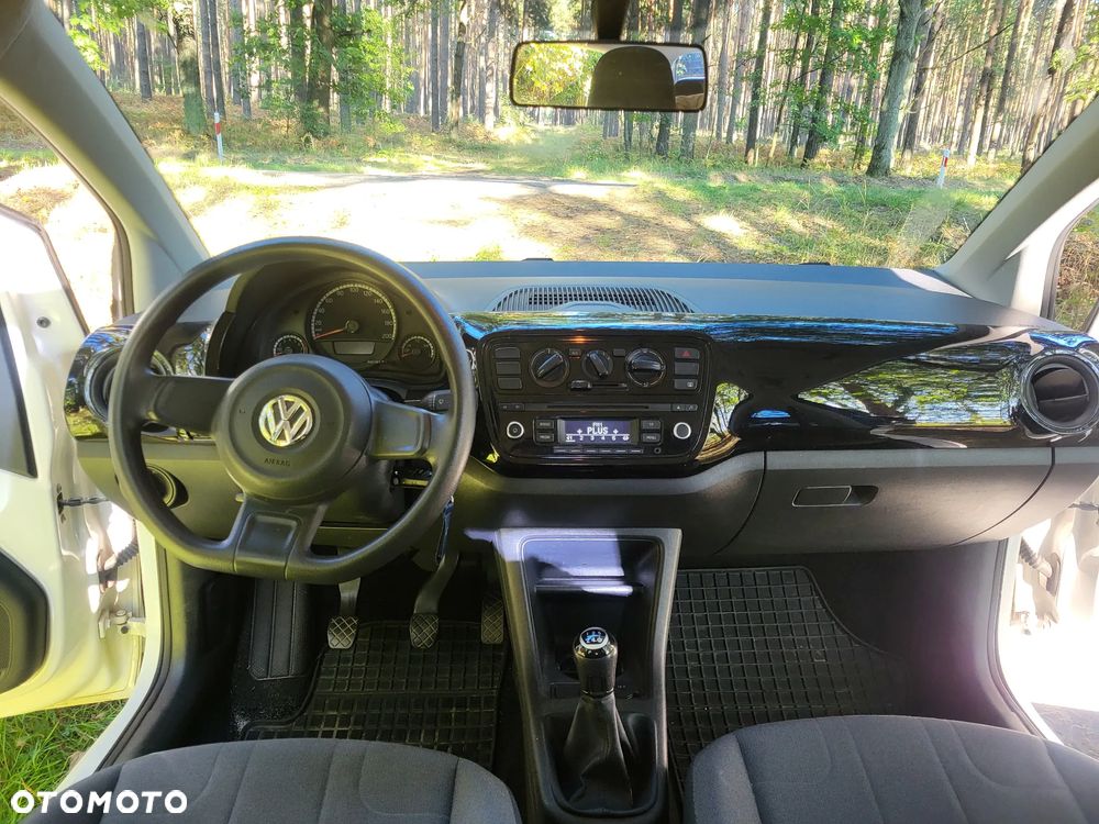 Volkswagen up! 1.0 high - 8