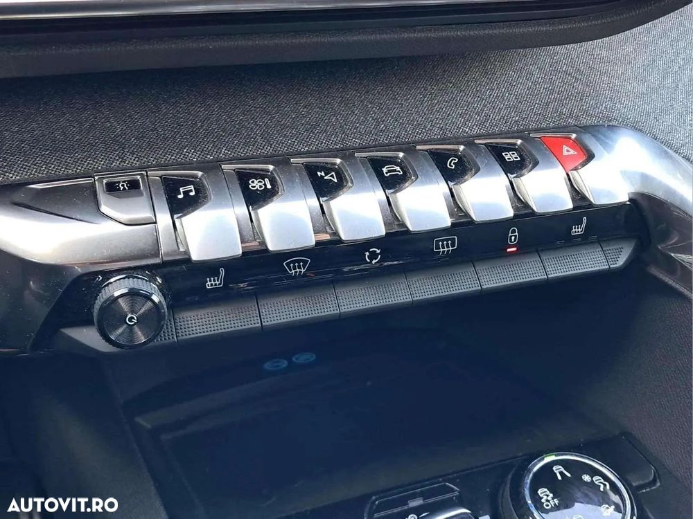 Peugeot 3008 1.5 BlueHDI S&S EAT8 GT-Line - 17