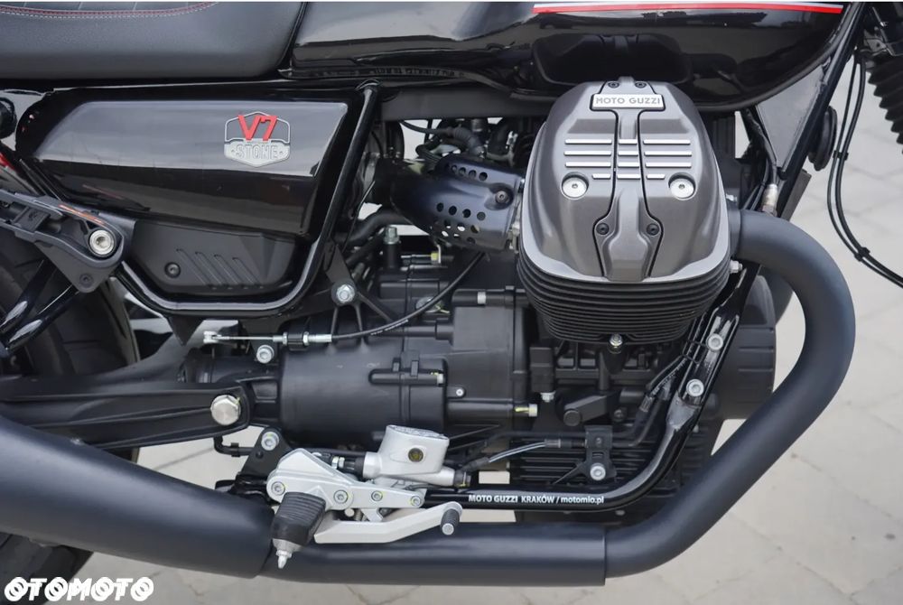 Moto Guzzi V7 - 11