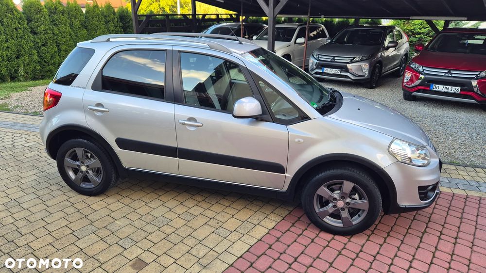 Suzuki SX4 1.6 VVT 4x4 Style - 4