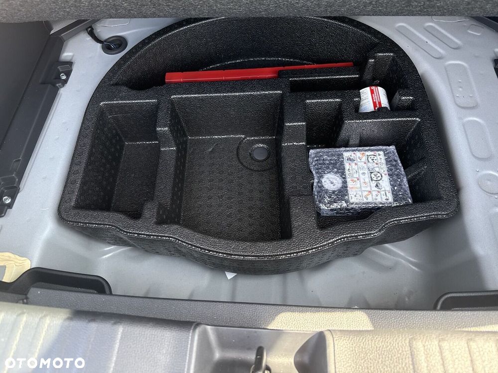 Toyota Yaris Cross Hybrid 1.5 Style - 25
