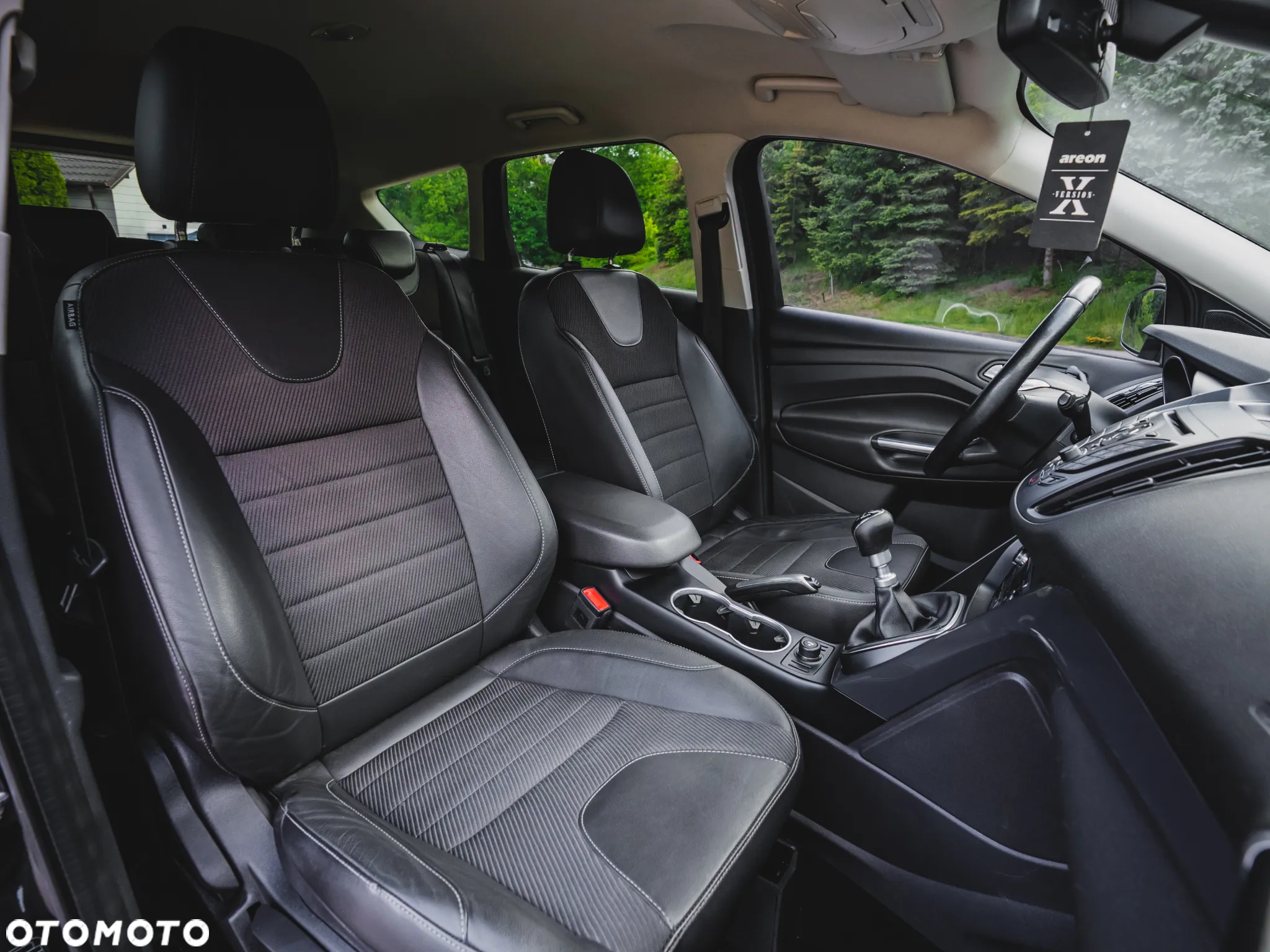 Ford Kuga 2.0 TDCi 2x4 Business Edition - 20