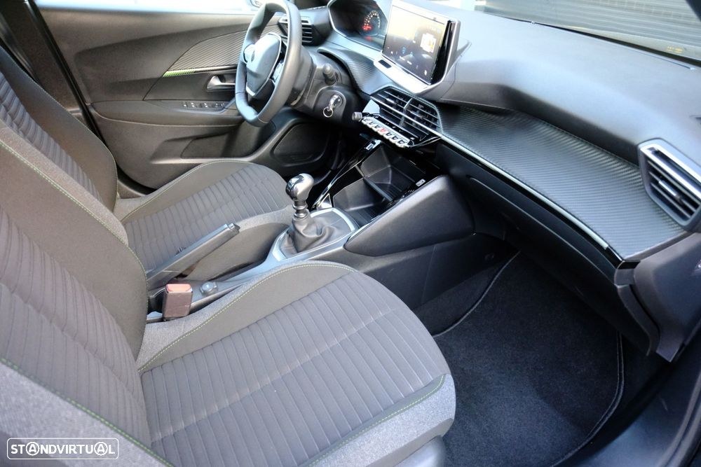 Peugeot 2008 1.2 PureTech Style - 12