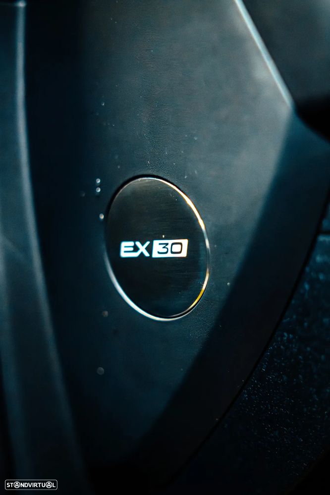 Volvo EX30 69 kWh Single Motor Extended Range Core - 16