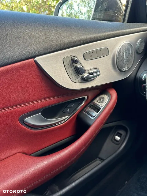 Mercedes-Benz Klasa C 300 Coupe 9G-TRONIC - 10
