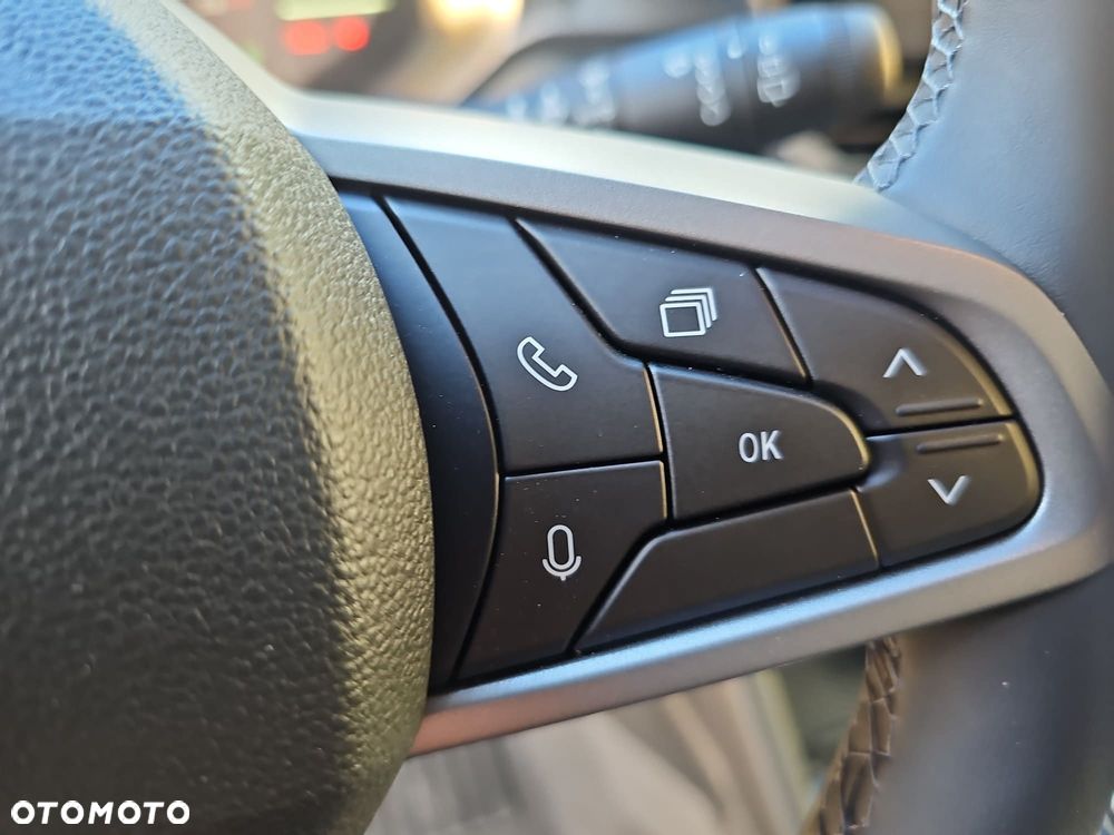 Dacia Duster 1.8 Hybrid 155 Journey MMT - 19