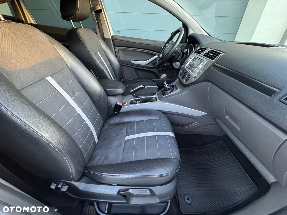Ford Kuga 2.0 TDCi 4x4 Trend - 19