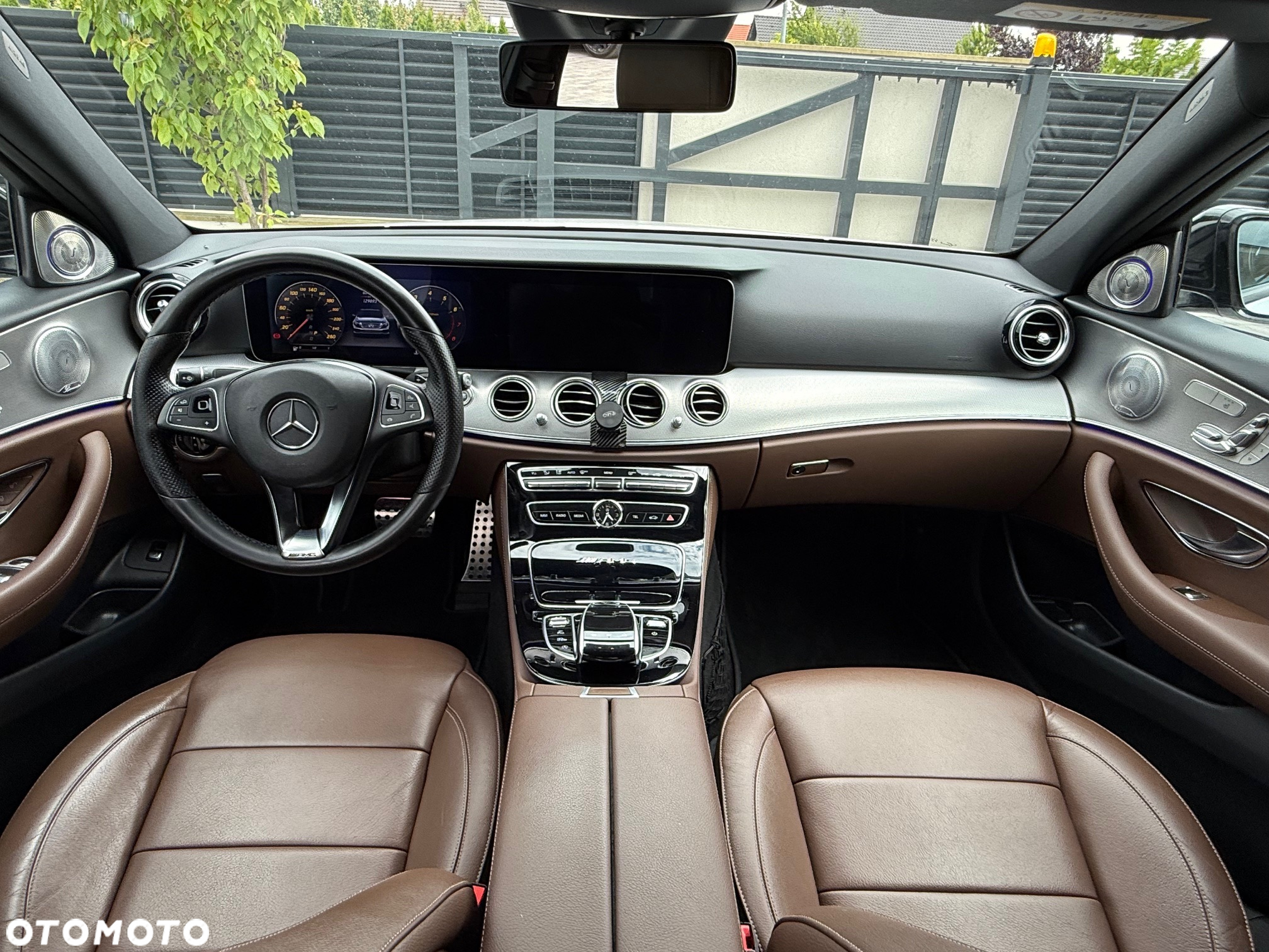 Mercedes-Benz Klasa E 400 4-Matic 9G-TRONIC - 24