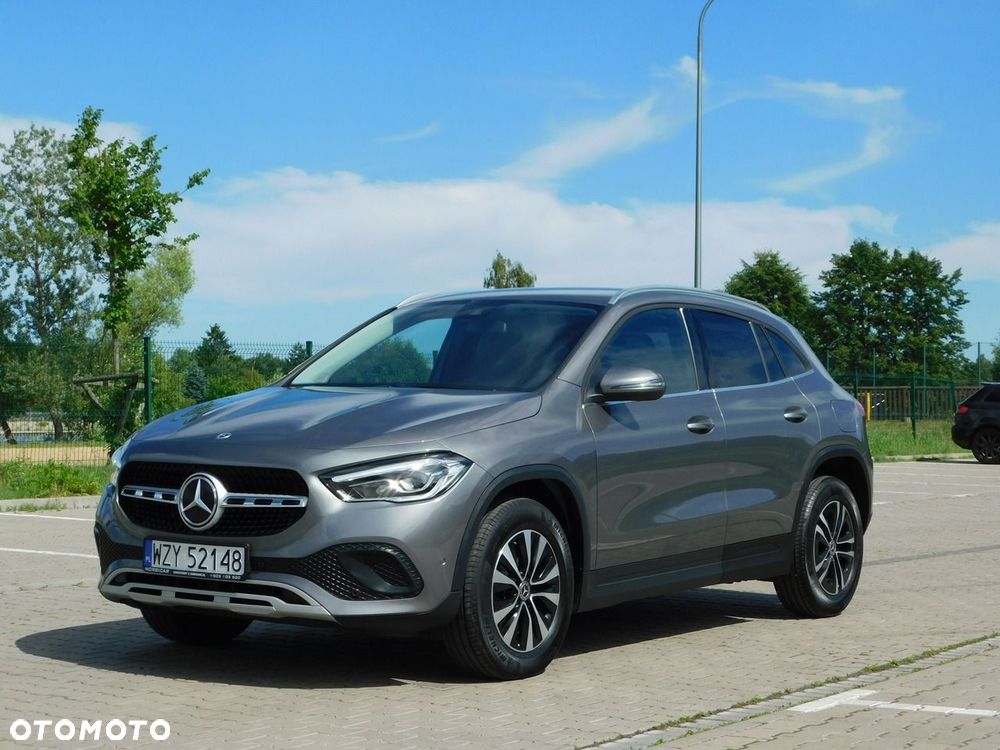 Mercedes-Benz GLA - 3