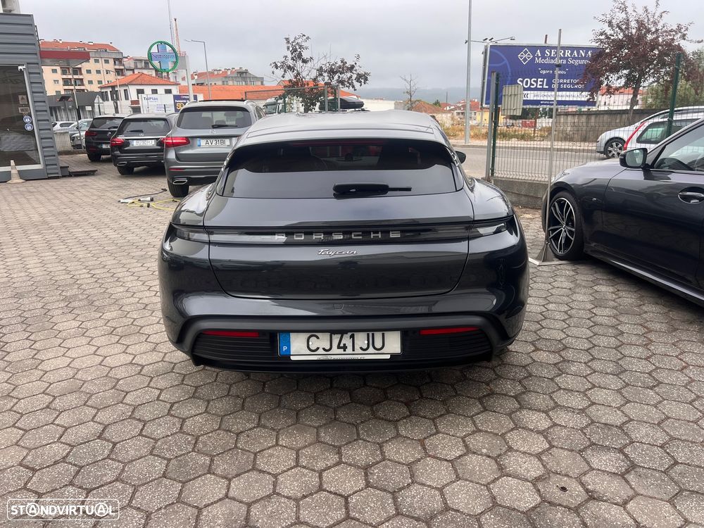 Porsche Taycan Sport Turismo - 6