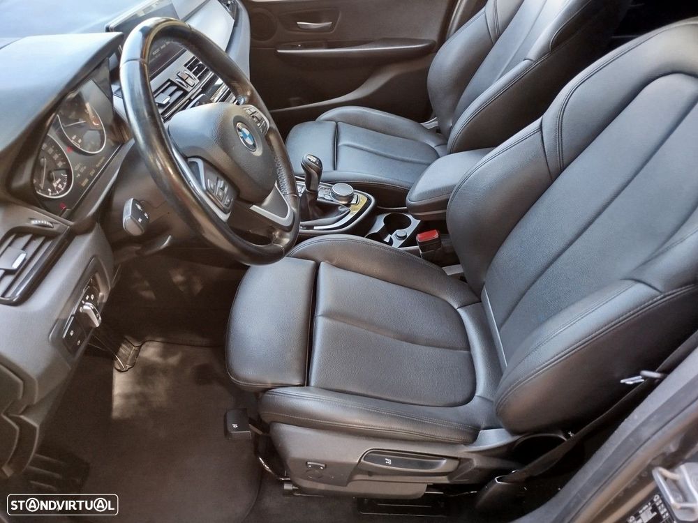 BMW 216 Gran Tourer - 14
