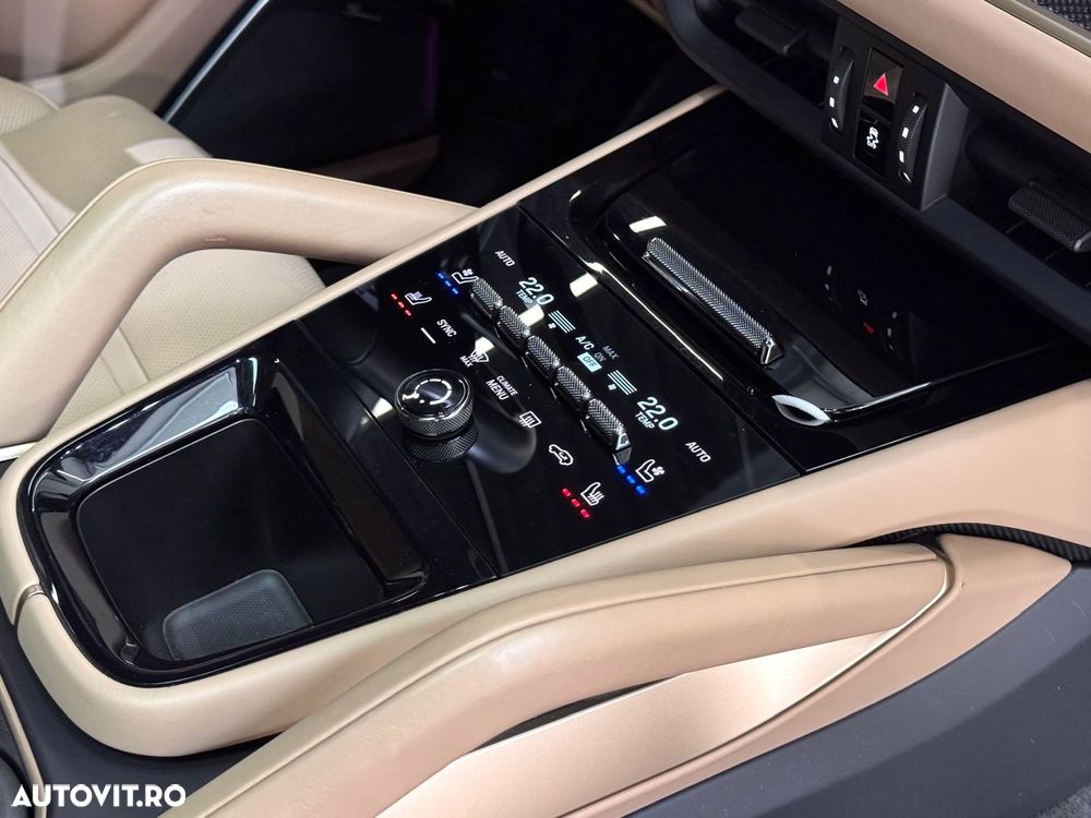 Porsche Cayenne - 19