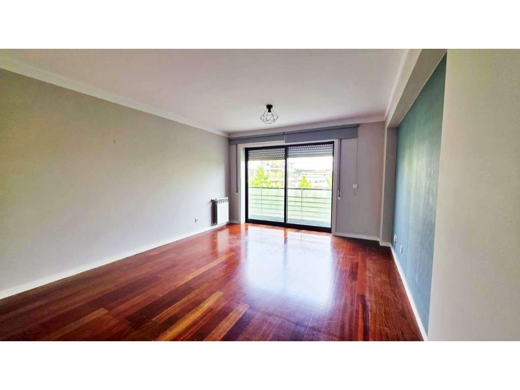 T2 com garagem no Coração do Castêlo da Maia - Grande imagem: 5/27