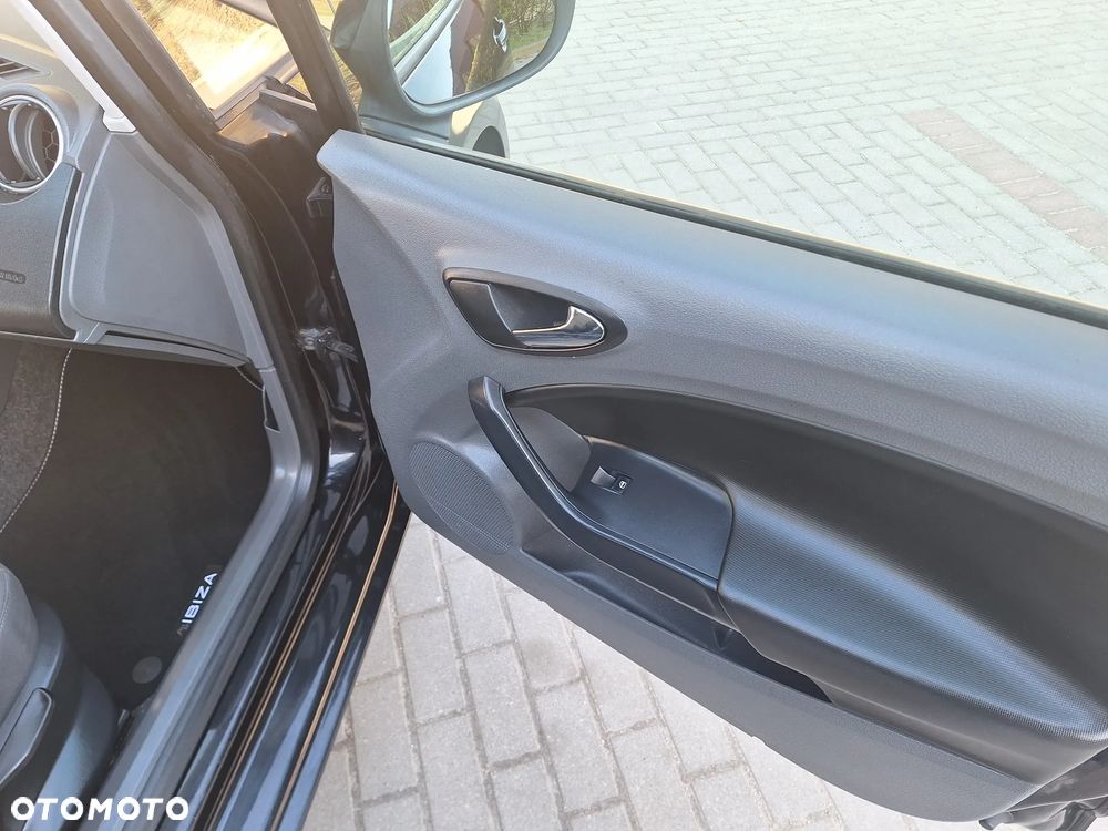 Seat Ibiza 1.4 16V Comfort Edition - 24