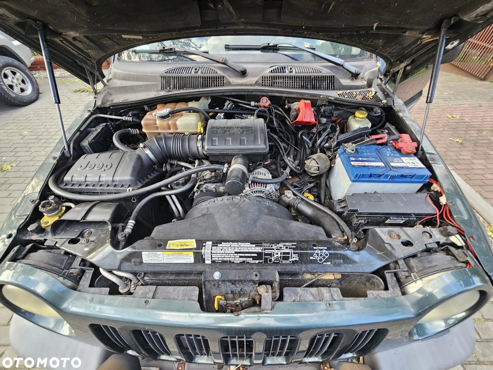 Jeep Cherokee 3.7L Sport - 5