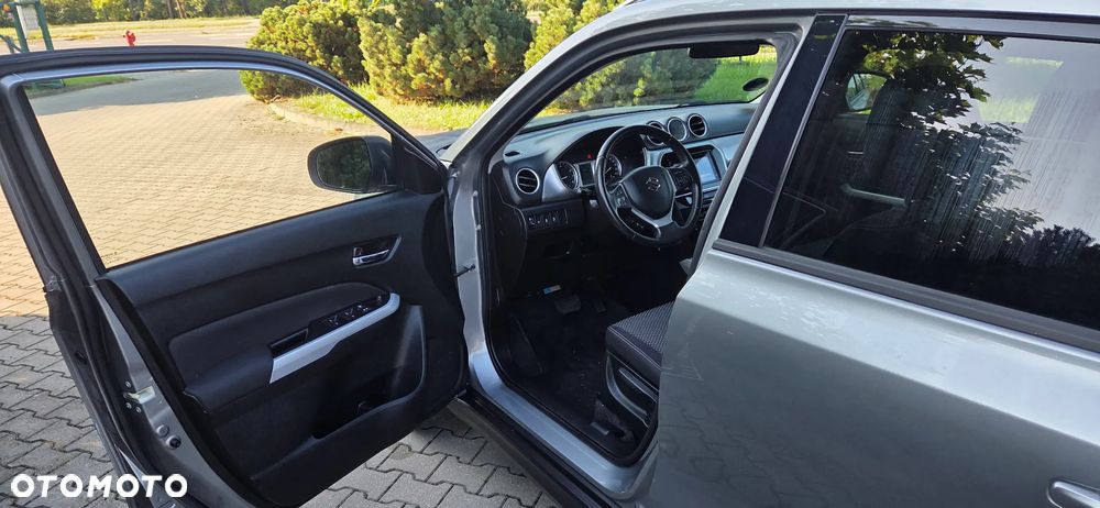 Suzuki Vitara 1.6 Premium 2WD - 19