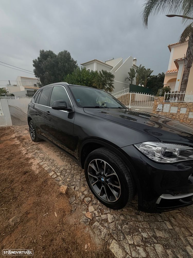 BMW X5 25 d sDrive Comfort 7L - 3