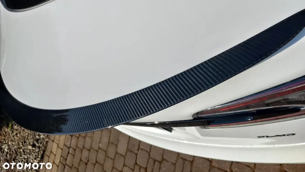 Tesla Model S - 2