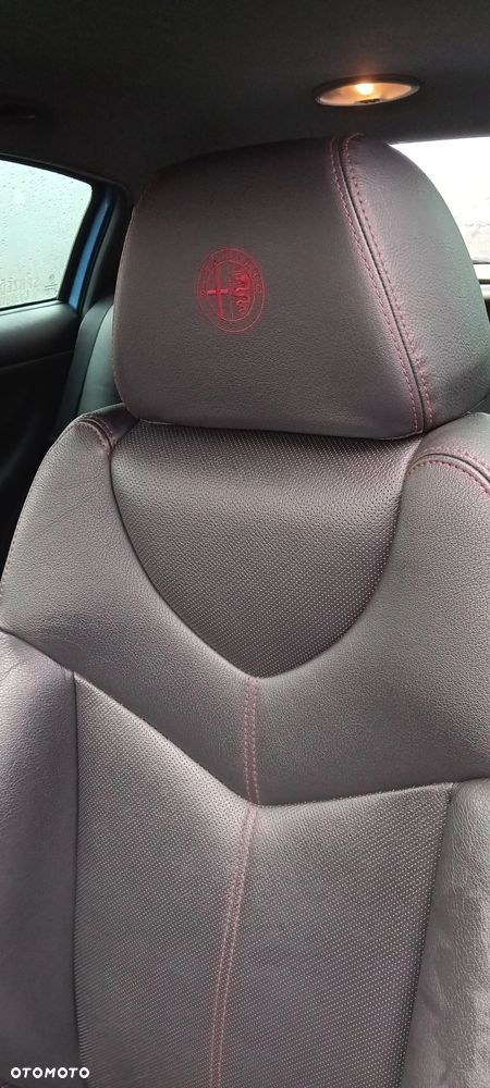 Alfa Romeo 147 1.6 Twin Spark Black Line - 26