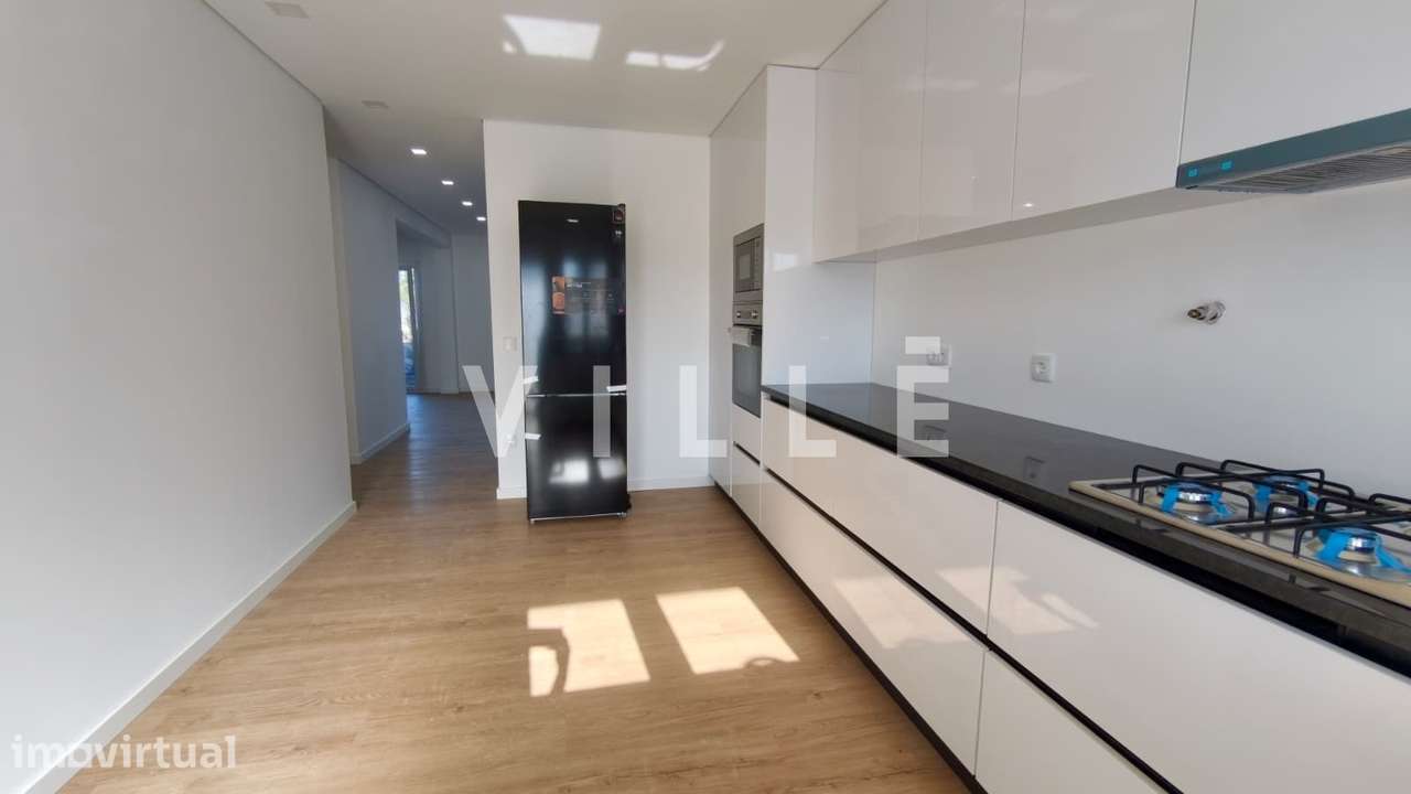 Apartamento T2 Remodelado com Garagem Fechada e Jardim | Gafanha da Na - Grande imagem: 4/42